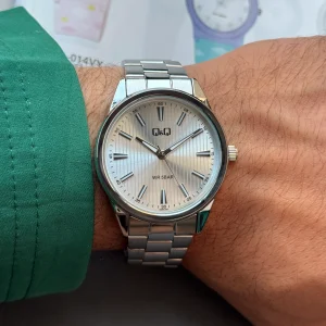 ساعت مچی مردانه Q&Q QZ94 – کلاسیک رسمی
