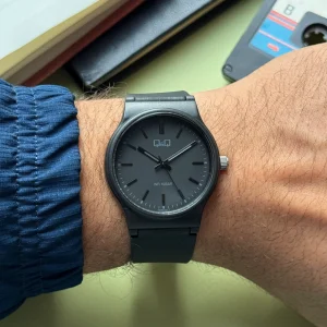 ساعت مچی Q&Q مدل VS60J استایل مینیمال