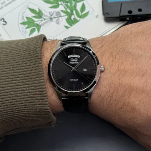 ساعت مچی Q&Q Superior مدل S11A با نمایش روز و تاریخ