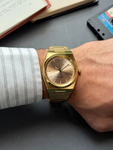 صفحه ساعت اوماکس ACB105 طراحی مینیمال