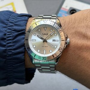 ساعت مچی مردانه کیو اند کیو مدل A41A-002PY